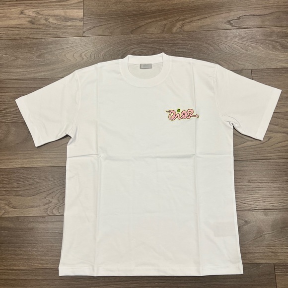 Preowned Dior x Kaws White Tee Size Medium - Picture 1 of 5